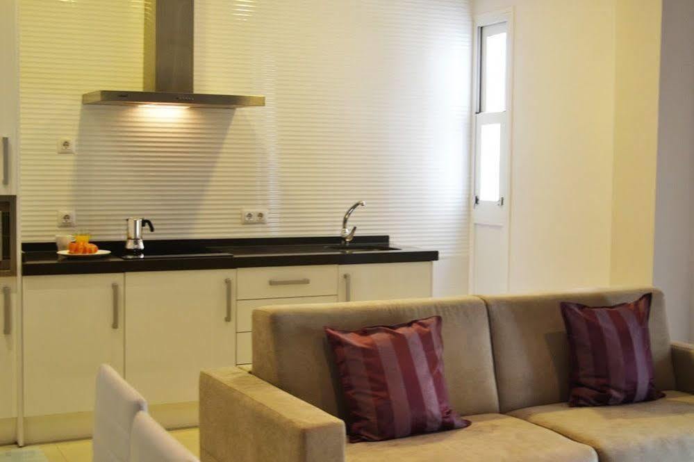 Plaza De La Encarnacion Apartments Севилья Экстерьер фото