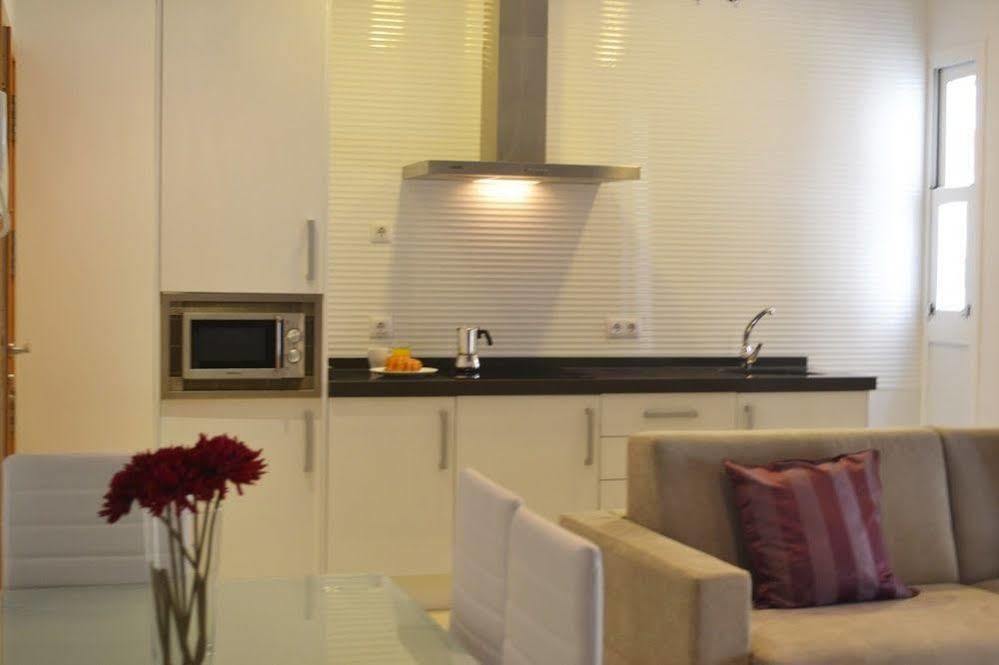 Plaza De La Encarnacion Apartments Севилья Экстерьер фото